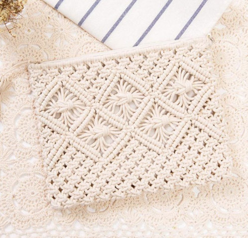 Daisy Crochet Clutch {Multiple Colors!}