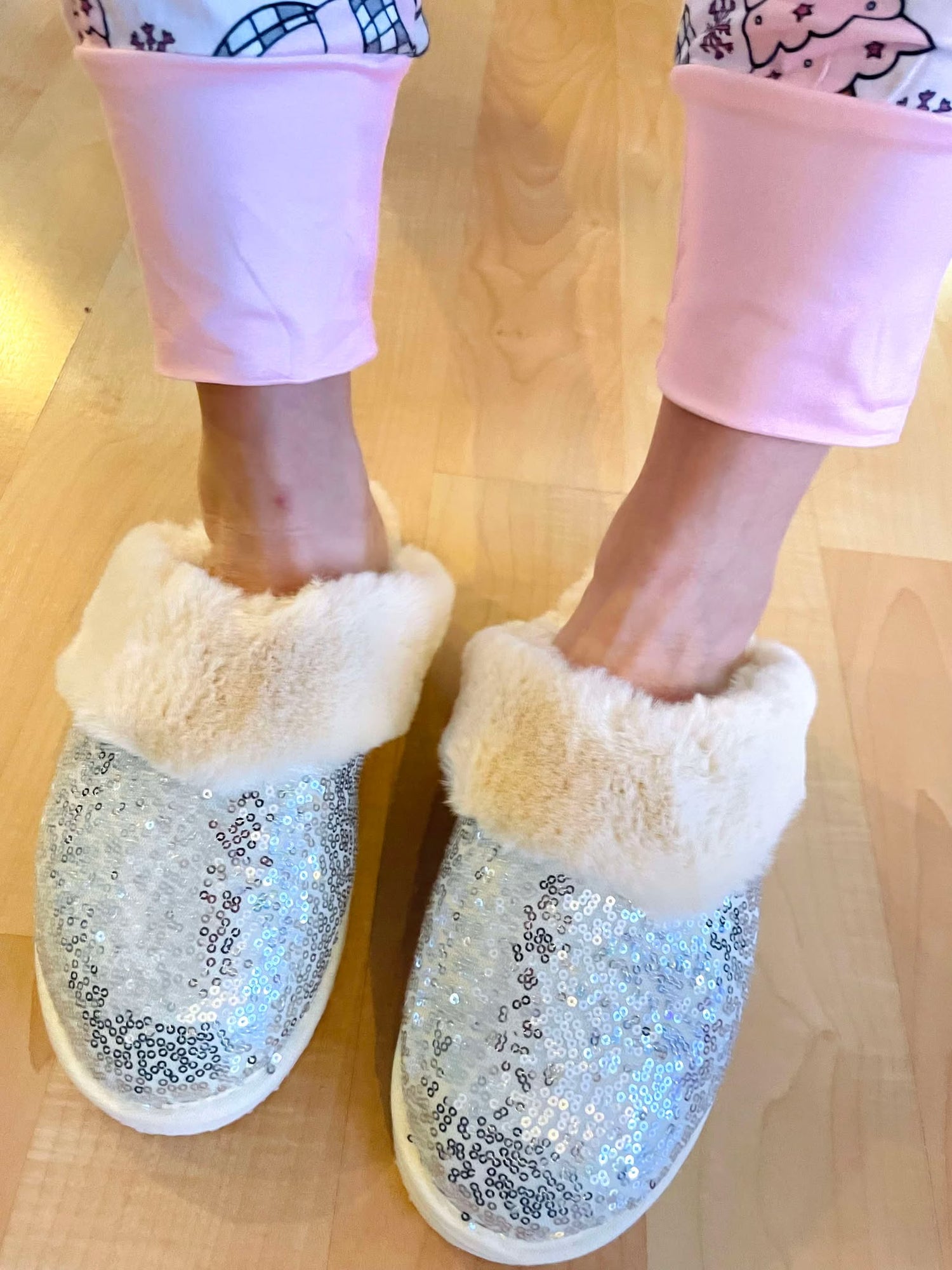 Sequin Faux Fur Slippers in Silver