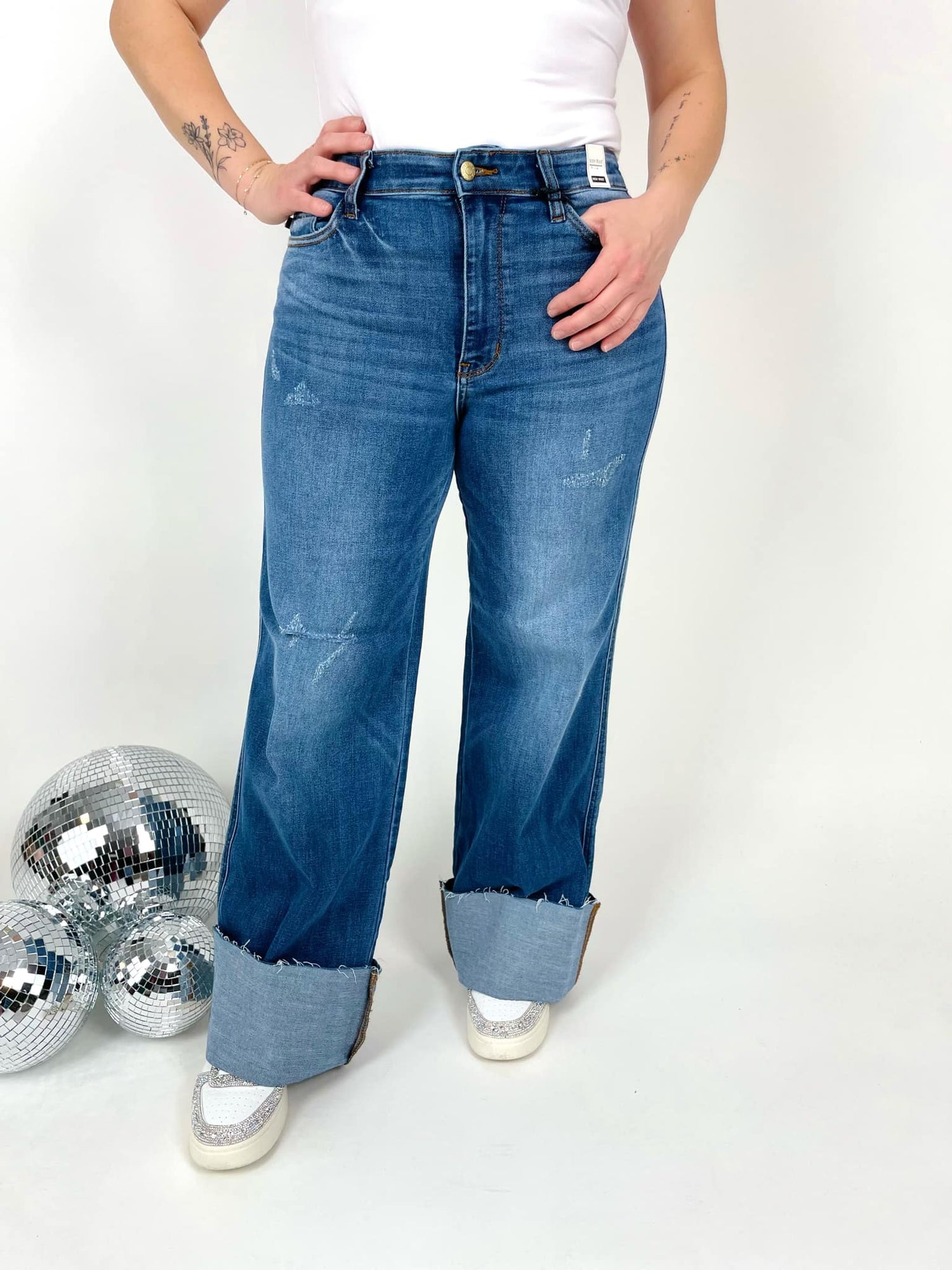 Judy Blue Retro Wave Cuffed Jeans