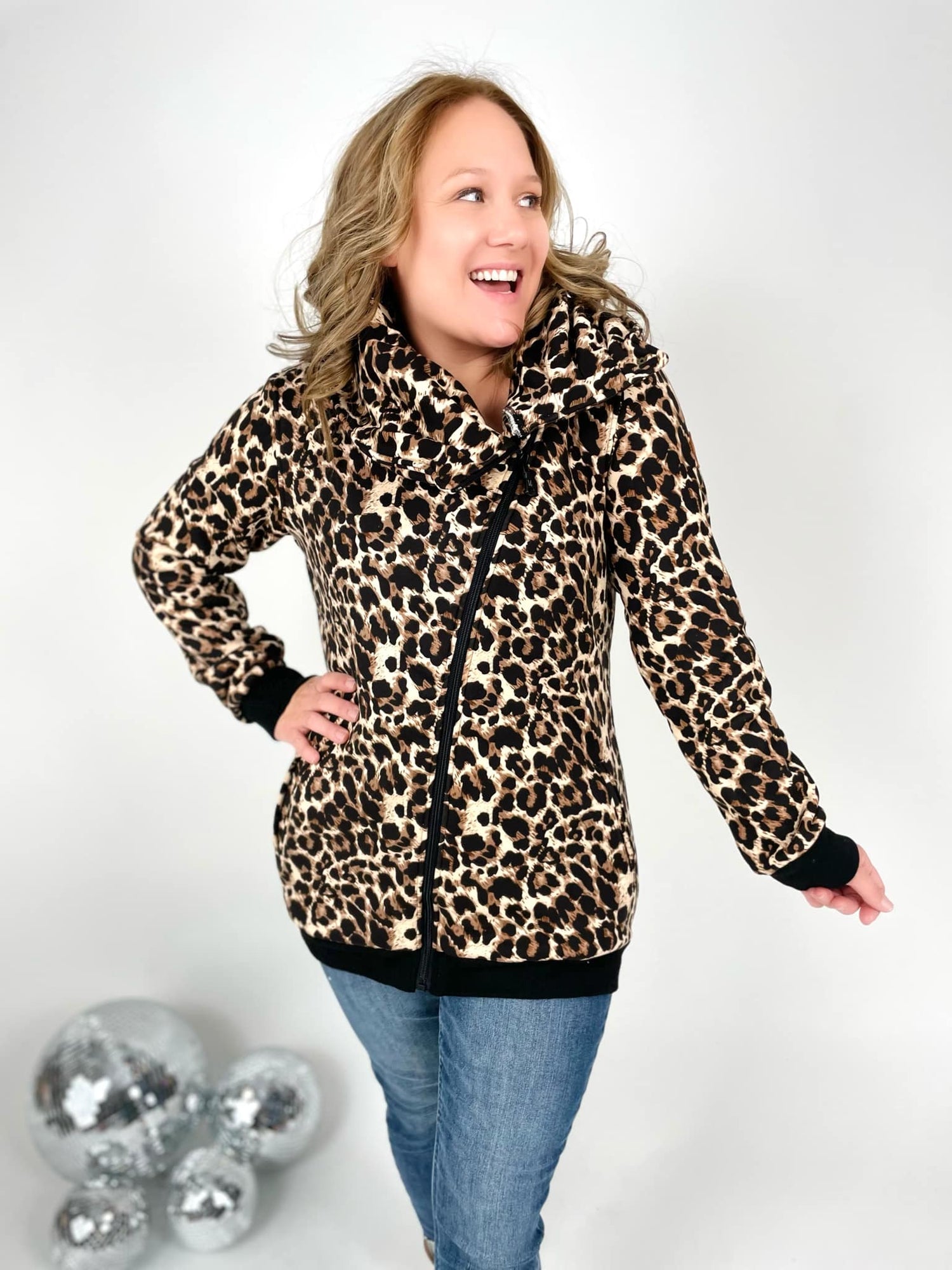 PW DOORBUSTER DEAL!!! MM Quinn ZipUp Cowl - Luxe Leopard