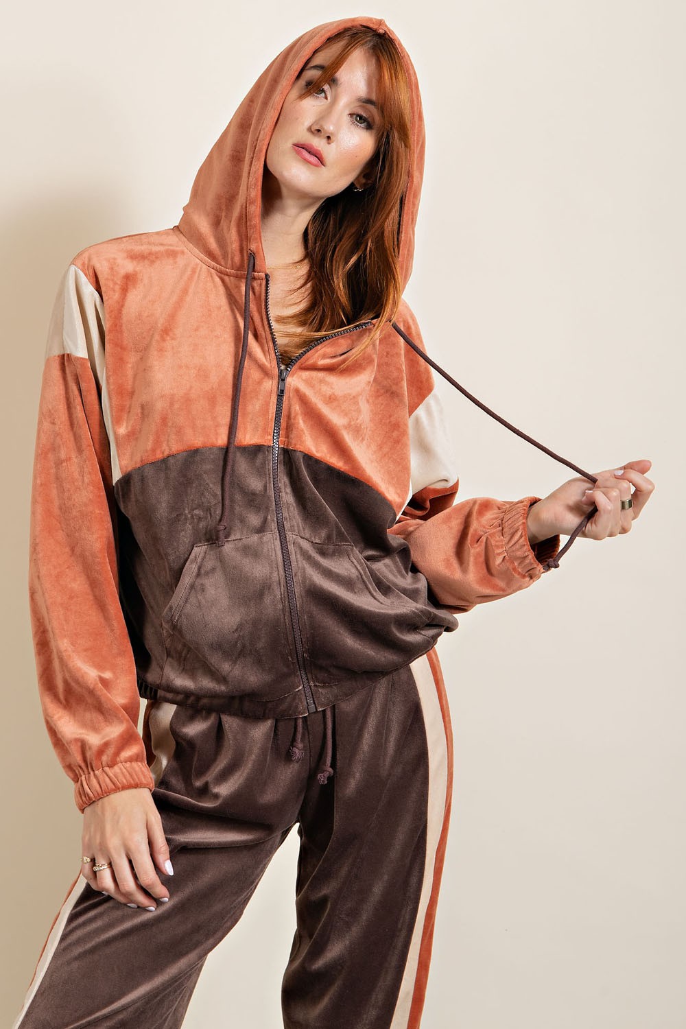 Velour Allure Zip-Up Hoodie in Mocha